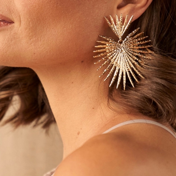 THE THRONE EARRINGS by Shashi x Revolve x Anthro - Picture 2 of 7